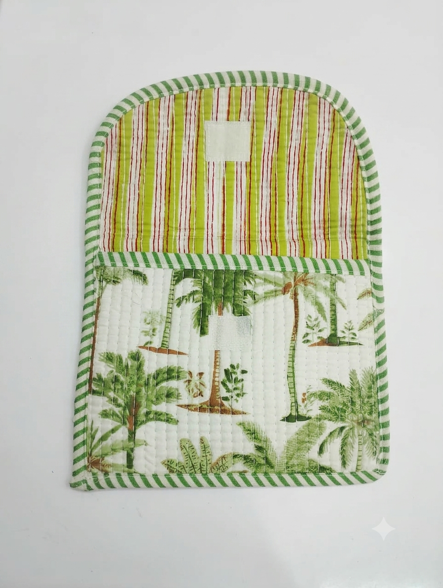 Green Tropical Print Quilted Cotton Hand Purse for Women | Palm Tree Padded Clutch Wallet | Multipurpose Organizer