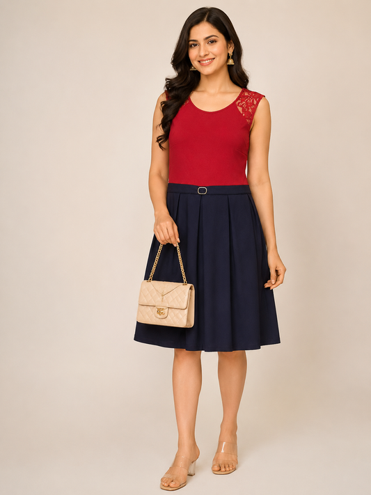 Sleeveless pleated dress