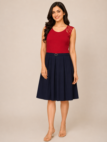 Sleeveless pleated dress