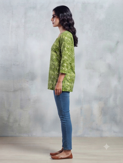 Women's Olive Green Leheriya Print Cotton Straight Kurti | Round Neck | 3/4 Sleeves