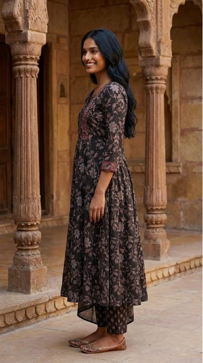 Black Cotton Anarkali Kurta Pant Set with Dupatta-250123