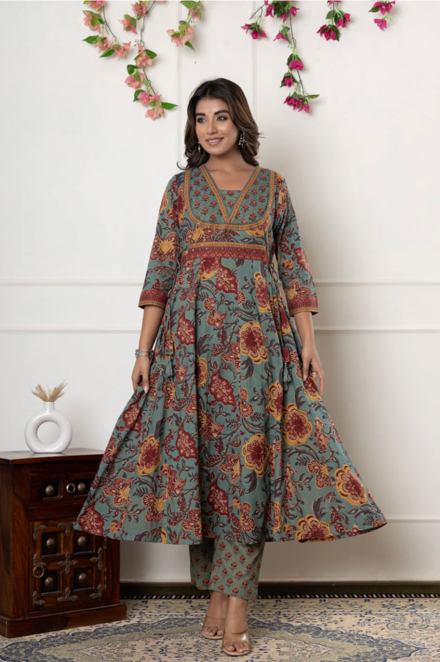 Green Cotton Anarkali Kurta Pant Set with Dupatta-250134