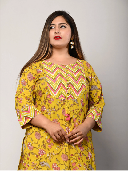 Women Printed Pure Cotton Straight Kurta (Yellow)